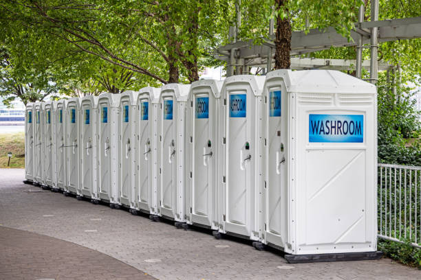 Porta potty delivery and setup in Staunton, VA
